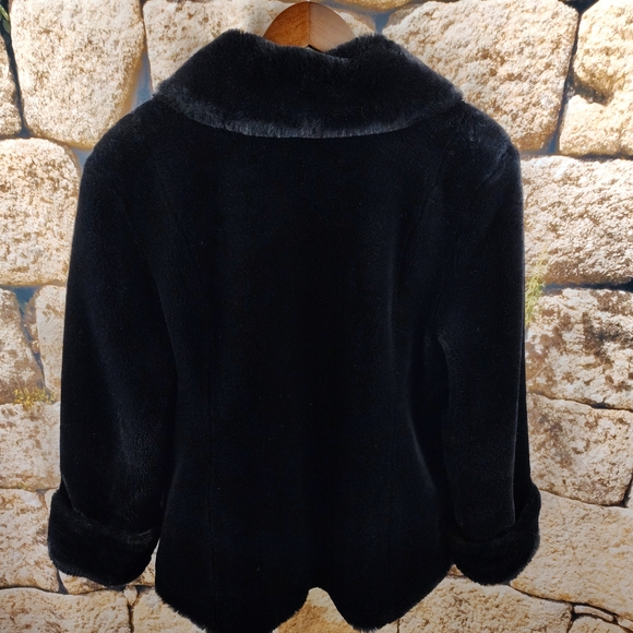 Bernardo Black Faux Fur Double Breasted Jacket Women's Size Large - Picture 12 of 16